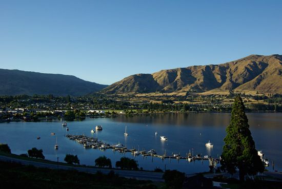 Wanaka at sunrise